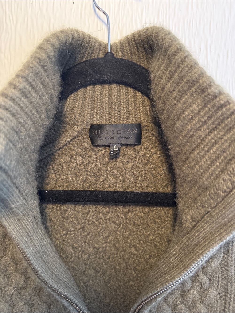 Nili Lotan Cashmere Cable-Knit Zip-Up Sweater - Picture 3 of 10